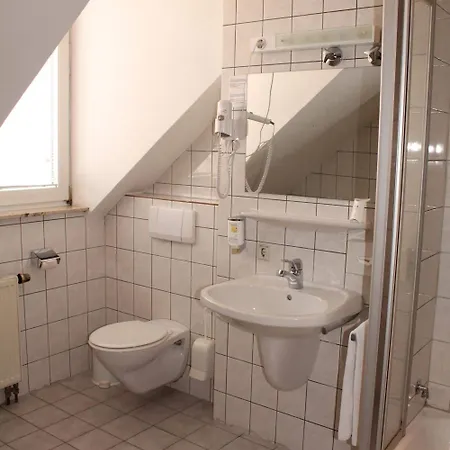 Anhalt فندق كوثن